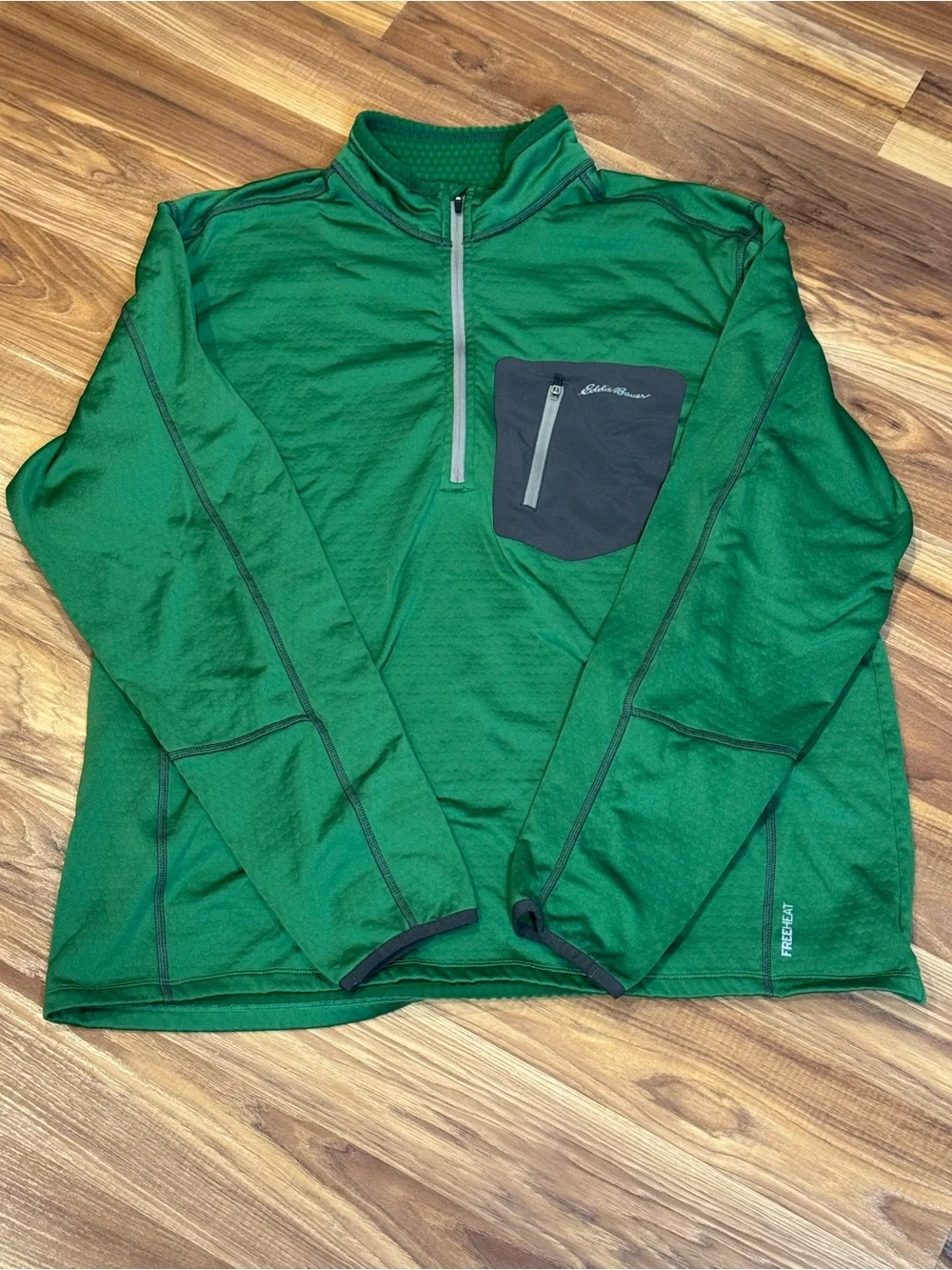 Eddie Bauer Men’s Green FreeHeat Quarter-Zip with Chest Pocket, Size XL